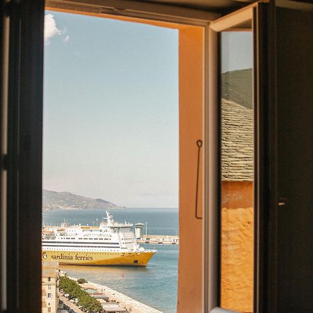 Casa Mantinum Au Coeur De La Citadelle Appartement Bastia  Buitenkant foto